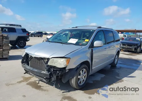 2008 Chrysler Town & Country Touring из США, поврежденный, VIN 2A8HR54P38R821228